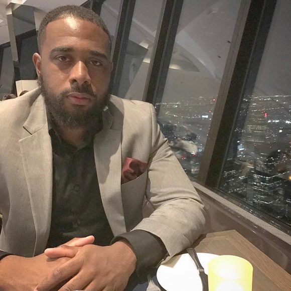 Meet your Posher, Robert - Picture 1 of 1